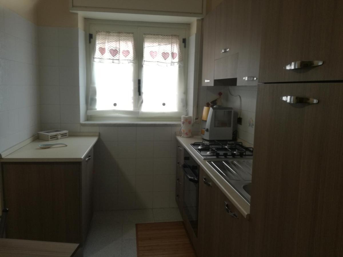 Апартаменти Giusy'S Place 1 Кампофеліче-ді-Роччелла Екстер'єр фото